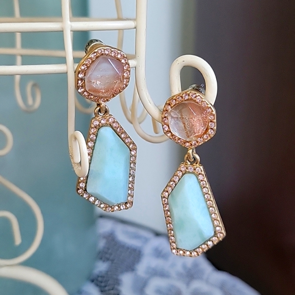 CHLOE & ISABEL POST EARRINGS